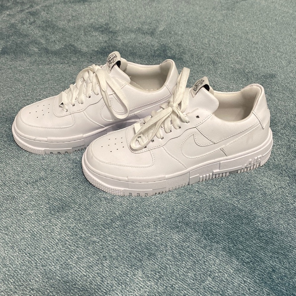 Women’s Nike Air Force 1 Pixel